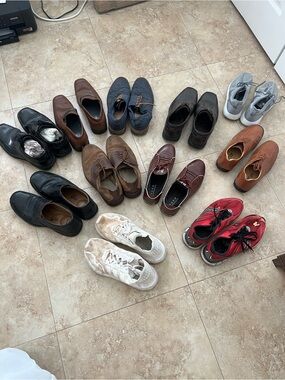 Men’s 11 Pair Shoe Bundle
